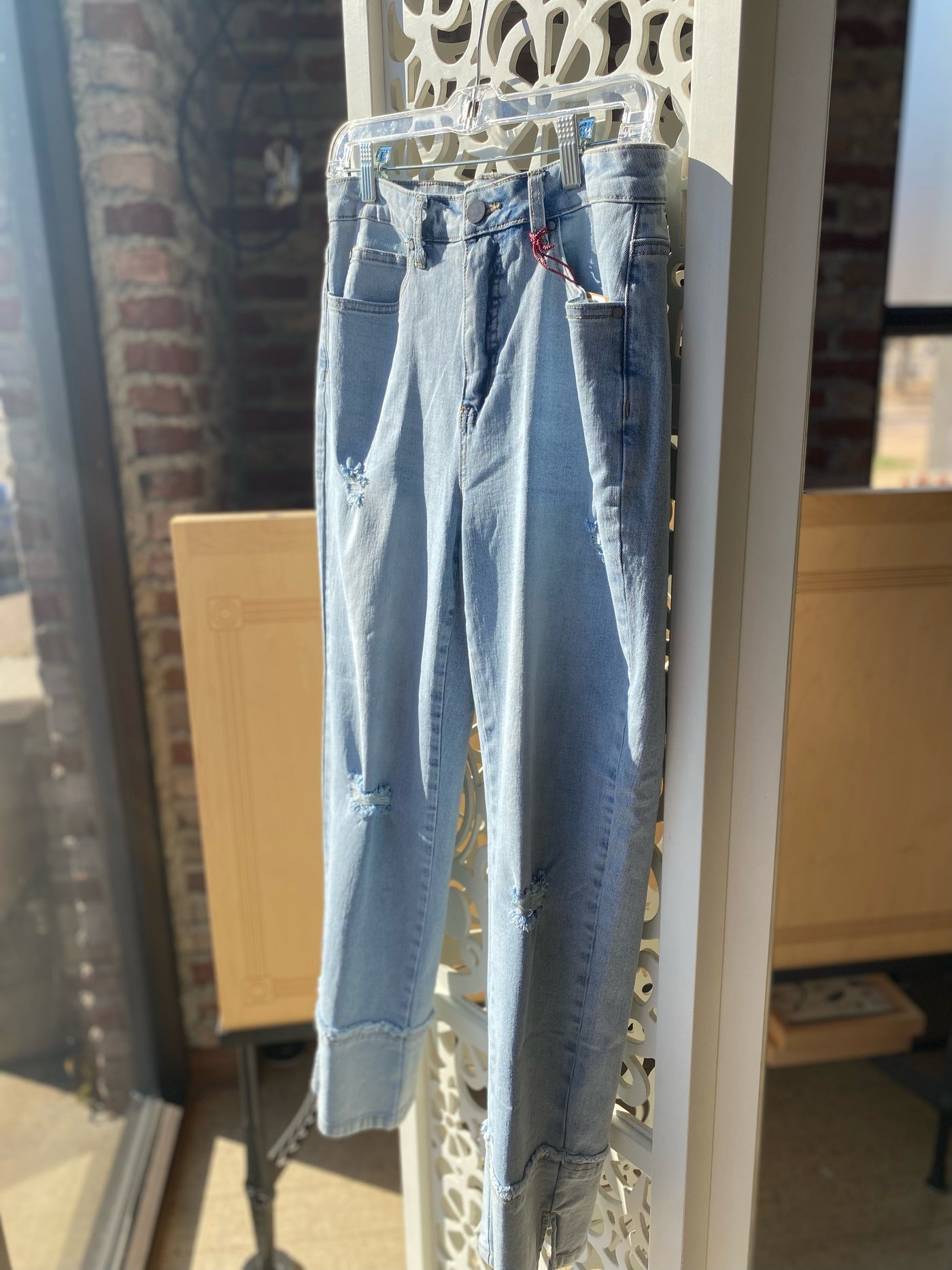 Mid Rise Cuff Detail Crop Jean