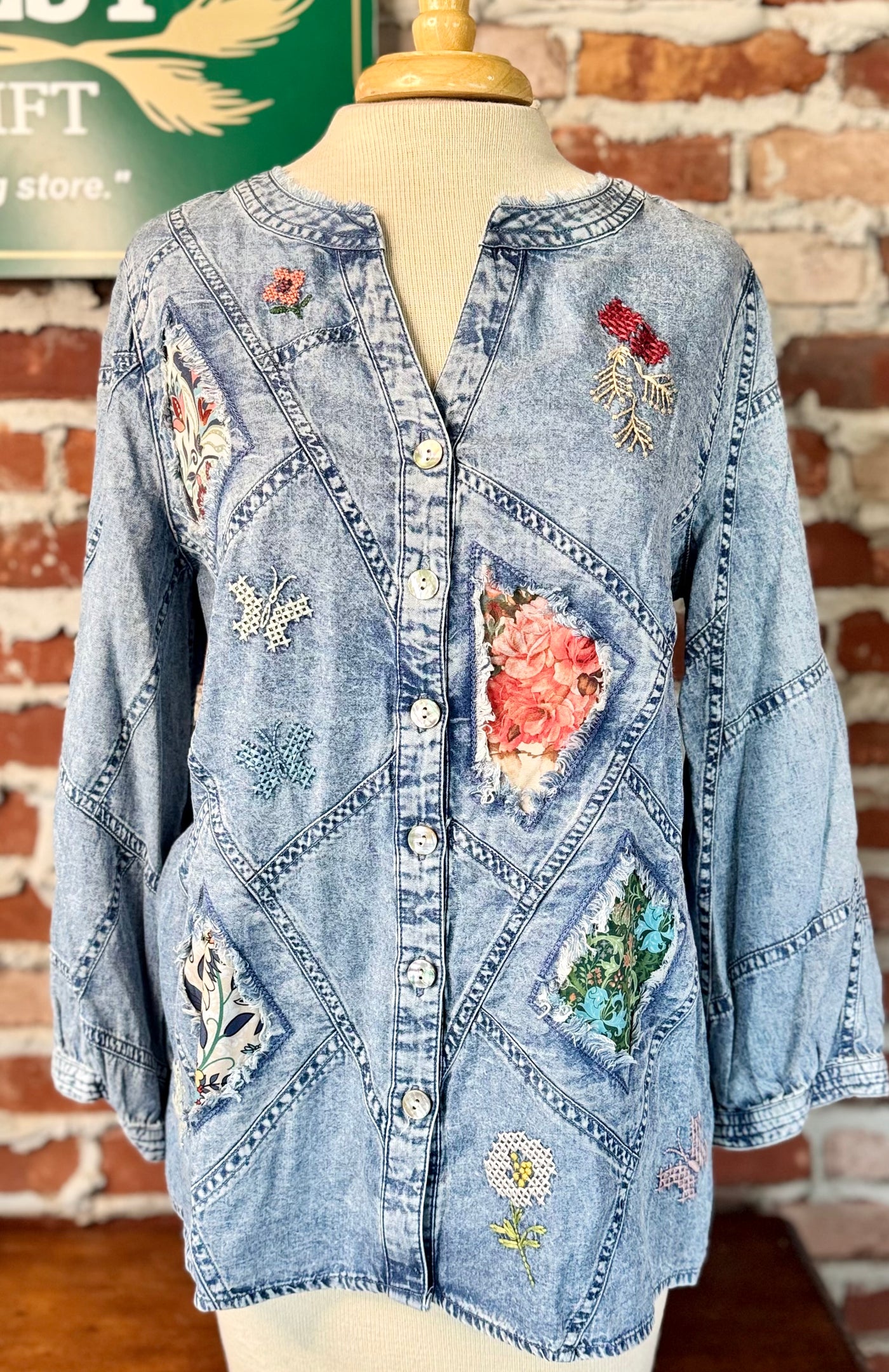 PATCHED PRNT&EMB BTTN FRT TUNIC